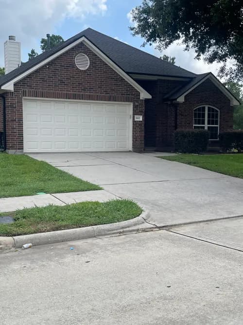 Remarkable Roofing - Photo 4