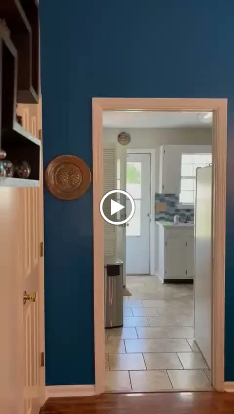 Reyes Roofing Contractor - Photo 2