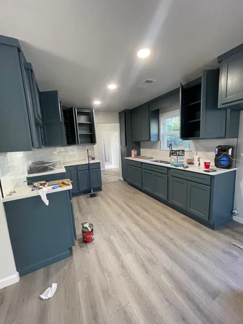 Reyes Roofing LLC - Photo 3