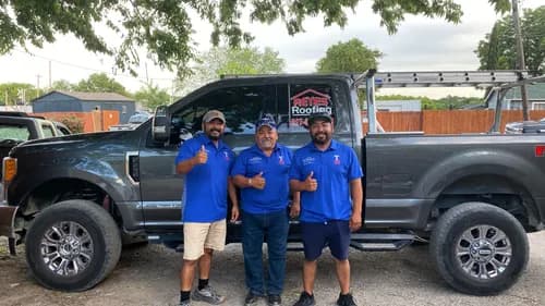 Reyes Roofing LLC - Photo 1