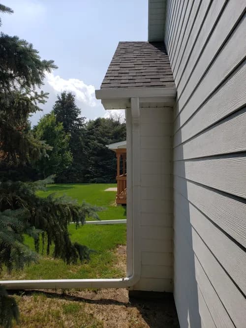 RF Custom Construction - Photo 5