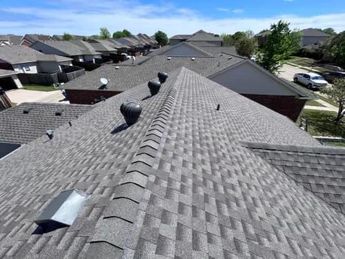 Ribbit Roofing & Construction - Photo 1