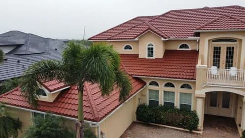 Ribbon Roofing - Photo 1