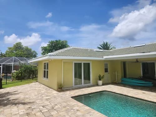 Ribbon Roofing - Photo 3