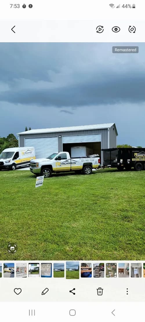 Richards' Roofing Inc