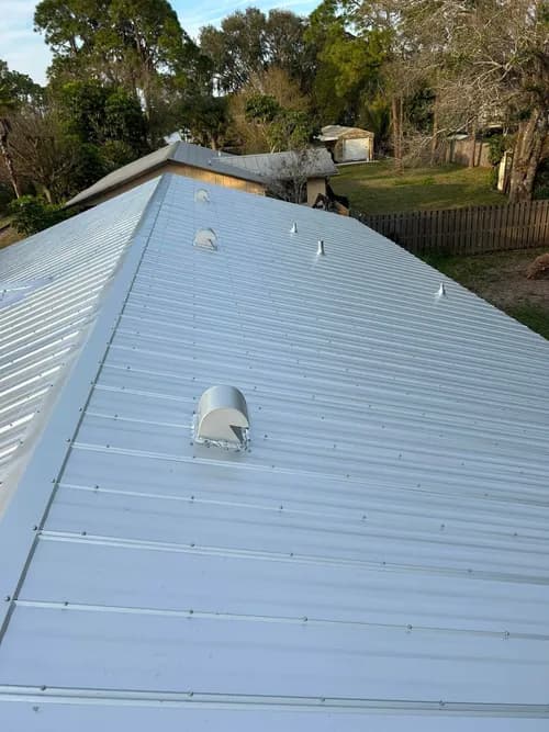 Ridgecap Roofing - Photo 4