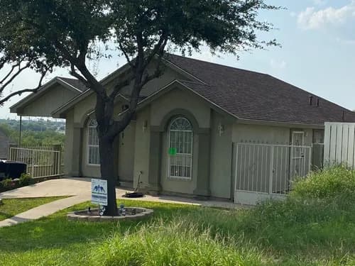 Rios Roofing Laredo, Inc. - Photo 2