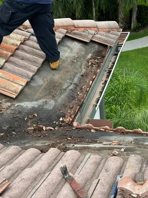 RJ Chambers Roofing Inc - Photo 1