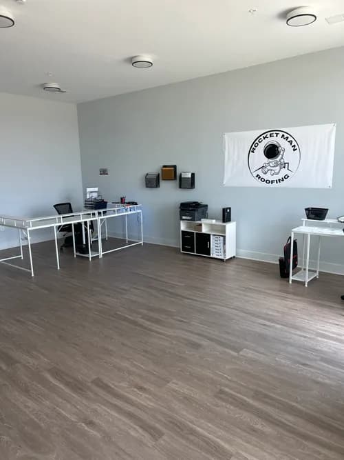 Rocket Man Roofing LLC - Photo 1