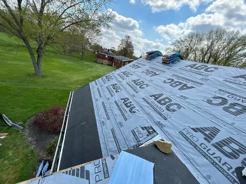 Roof 2 Roof - Photo 3