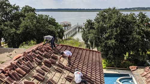 Roof Hunters - Photo 1