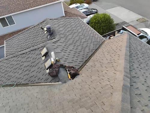 Roof Pros NW - Photo 1