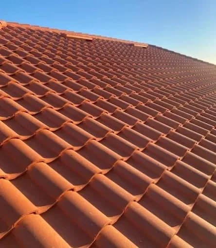 ROOF STRAIGHT EXTERIORS