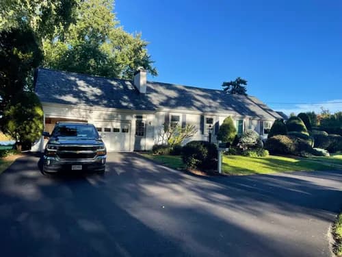 Roofers Edge & Siding Inc - Photo 3