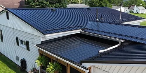 Roofing Contractors Tampa Squad - Photo 1