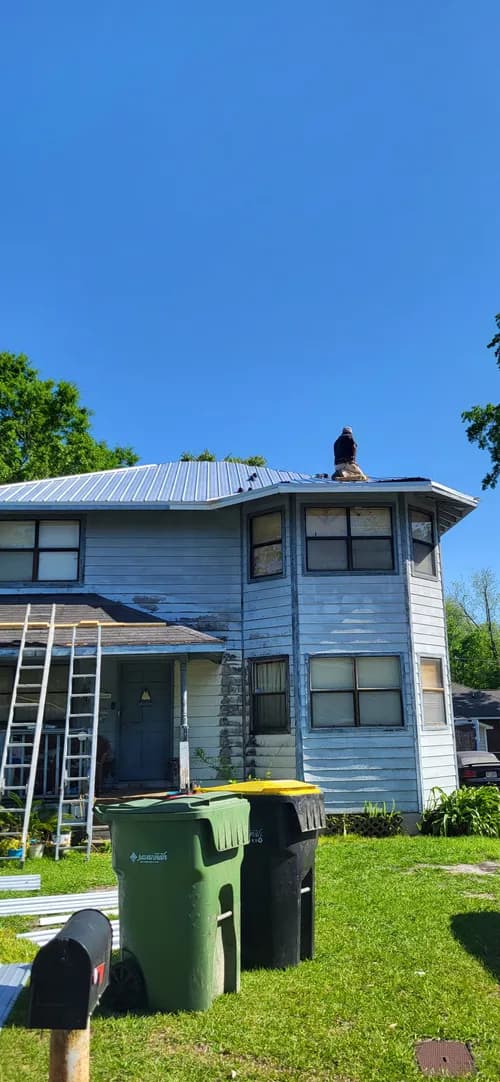 Roy's Roof Repair - Photo 4