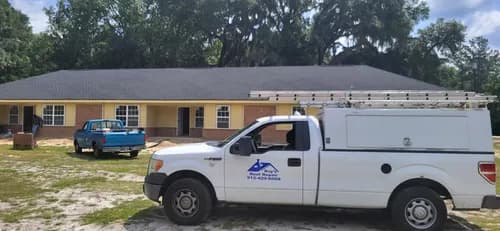 Roy's Roof Repair - Photo 1