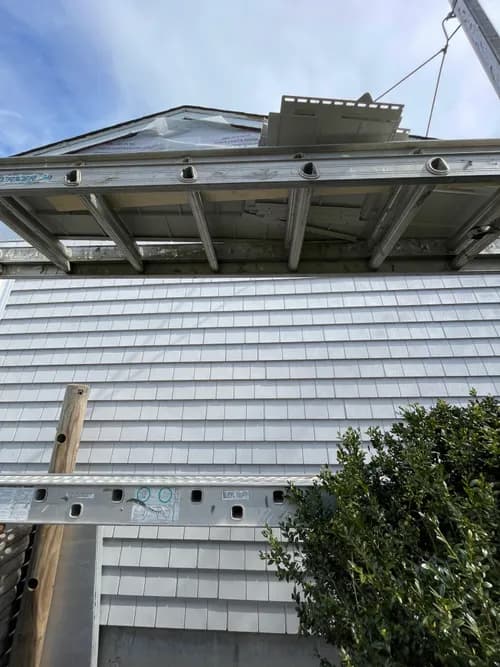 Royal Exteriors - Photo 4