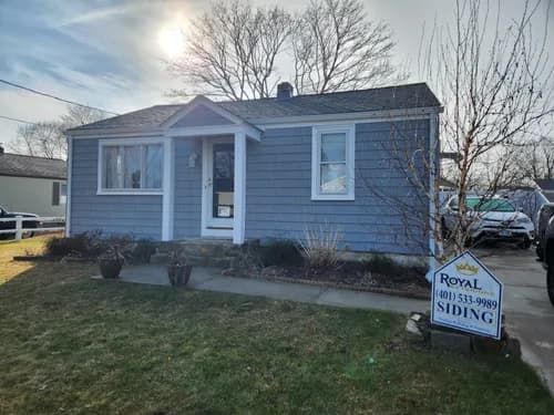 Royal Exteriors - Photo 3