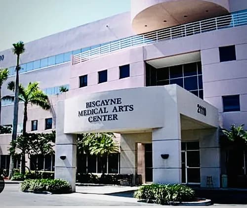 Salomon Roofing & Waterproofing - Photo 3