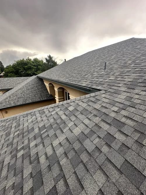 Scott's Roofing - Photo 2