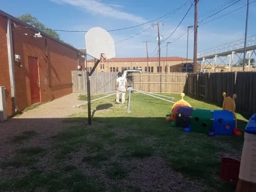 Settler Construction - Photo 2