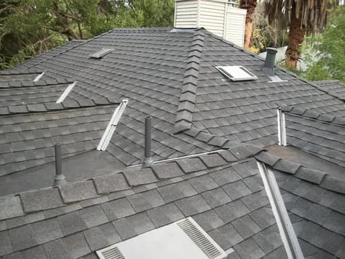 SH Roofing & Construction - Photo 1