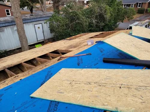 Shingles Now Roofing - Photo 2