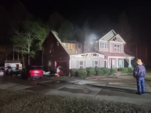 Showcase Restoration - Photo 5