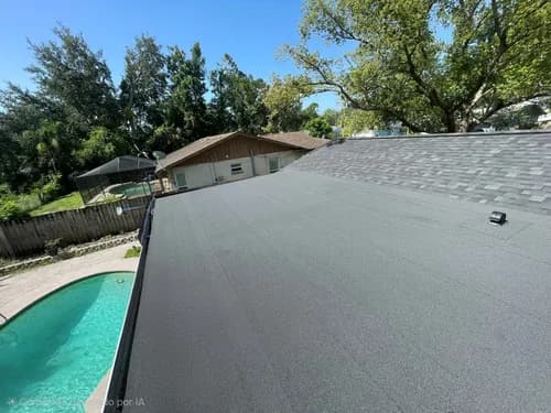 SolyMar Roofing - Photo 4