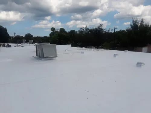 Sombrilla Roofing - Photo 2