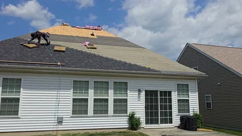 Splendor Roofing and Gutters - Photo 3