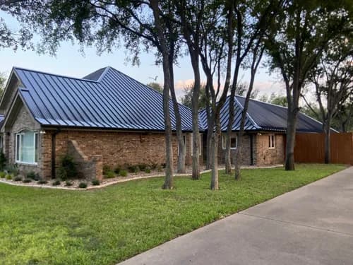 Superb Gutters & Roofing - Photo 2