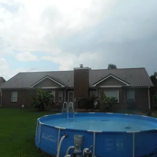 T & L Roofing - Photo 2