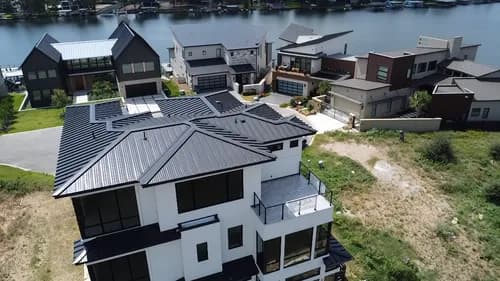 Tejas Roofing & Construction