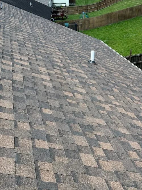 That Girl Roofing - Photo 1