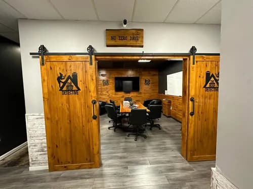 The Roof Detective - Photo 4