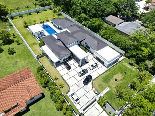 The Roofers FL - Photo 5