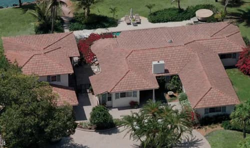 Top Hat Roofing - Photo 2