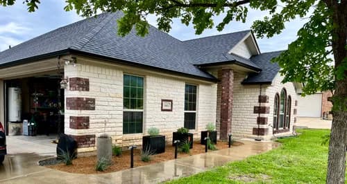 Top Notch Roofing - Photo 1