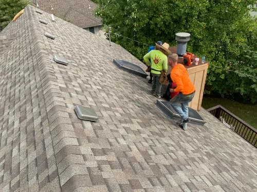 Truitt's Roofing, LLC - Photo 4