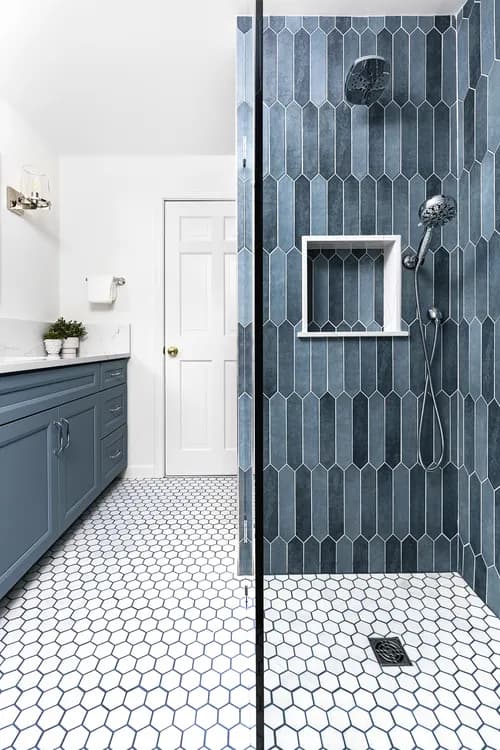 Upright Design & Build Inc - Photo 4