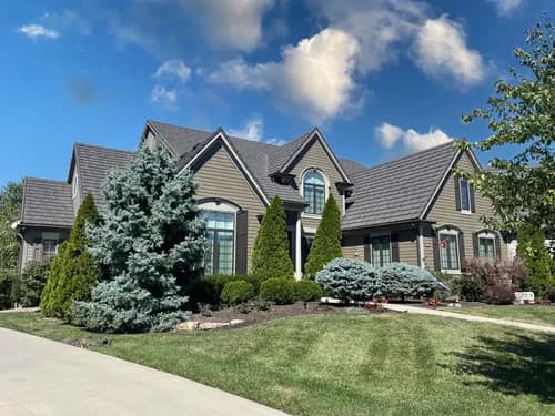 Van Martin Roofing - Photo 3