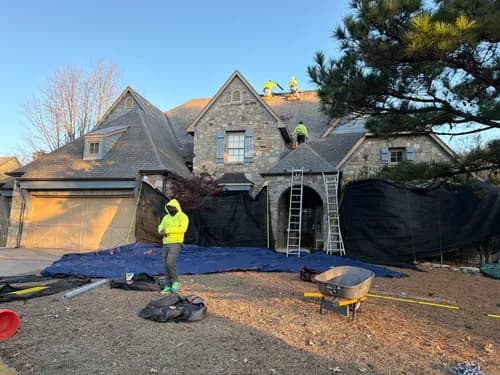 VH1 Roofing - Photo 4