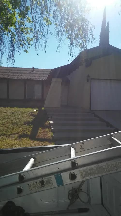 Willis Roofing Co - Photo 5