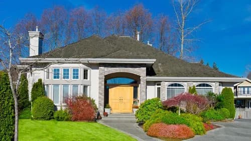 Woodberg Roofing and Restoration