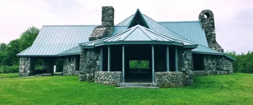 Wright's Roofing & Contracting - Photo 2