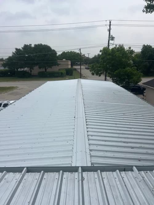 2 AA Roofing and Construction