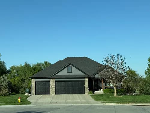 Above & Beyond Roofing - Photo 5