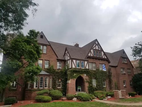 Advanced Roofing & Exteriors, LLC